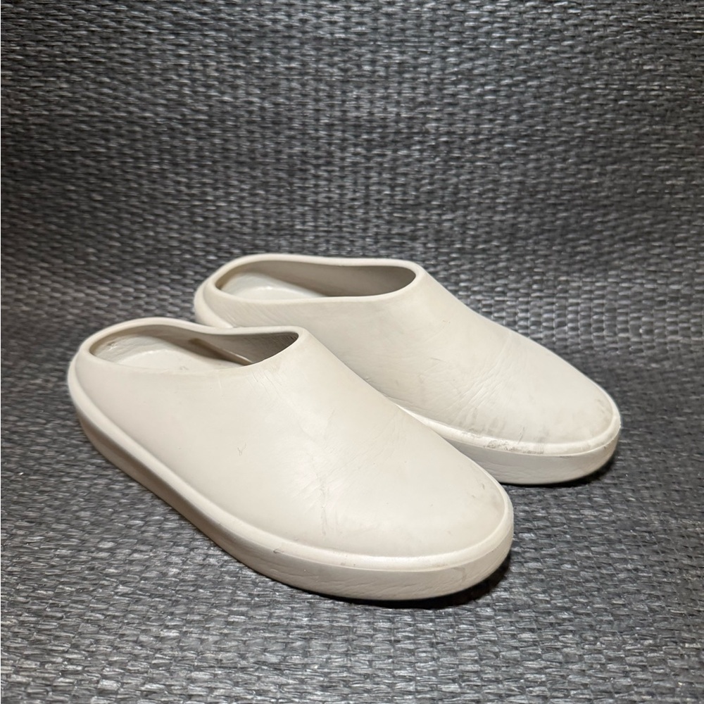 FEAR OF GOD Eva Runner Slippers Kids